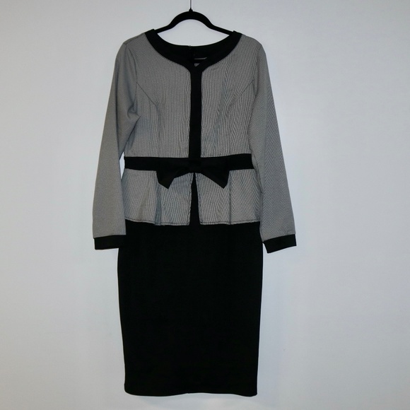 Long Sleeve Peplum Dress With Bow - Picture 3 of 6